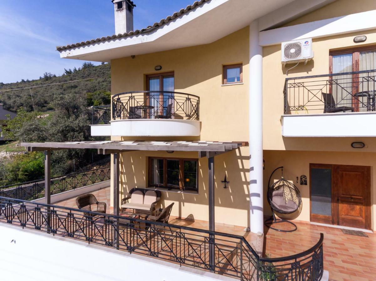 Villa Loridis Prínos Exteriör bild