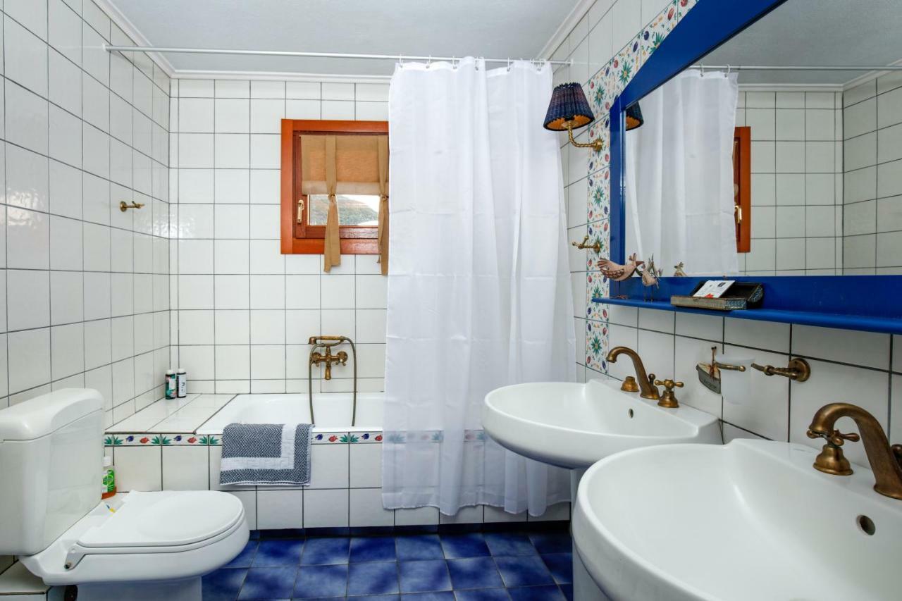 Villa Loridis Prínos Exteriör bild