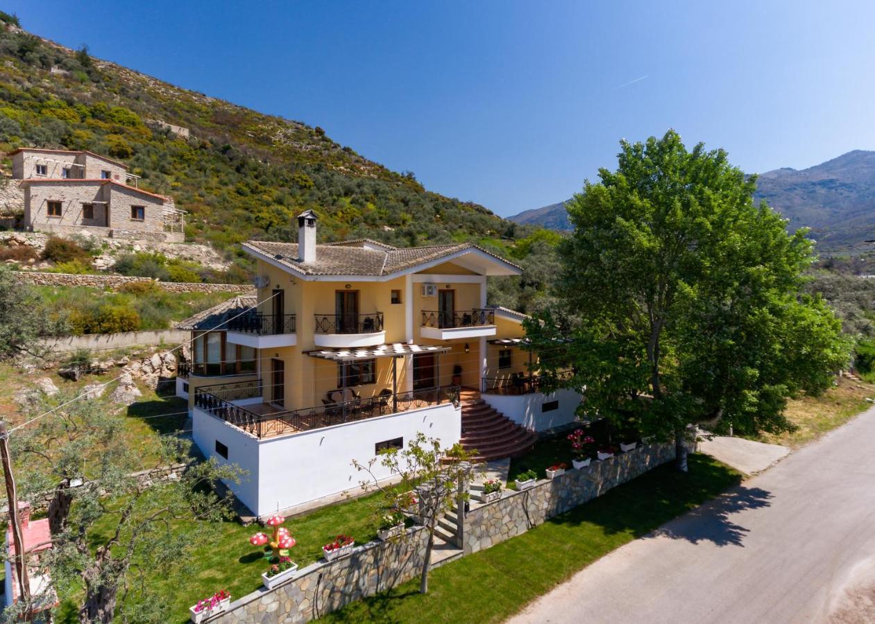 Villa Loridis Prínos Exteriör bild