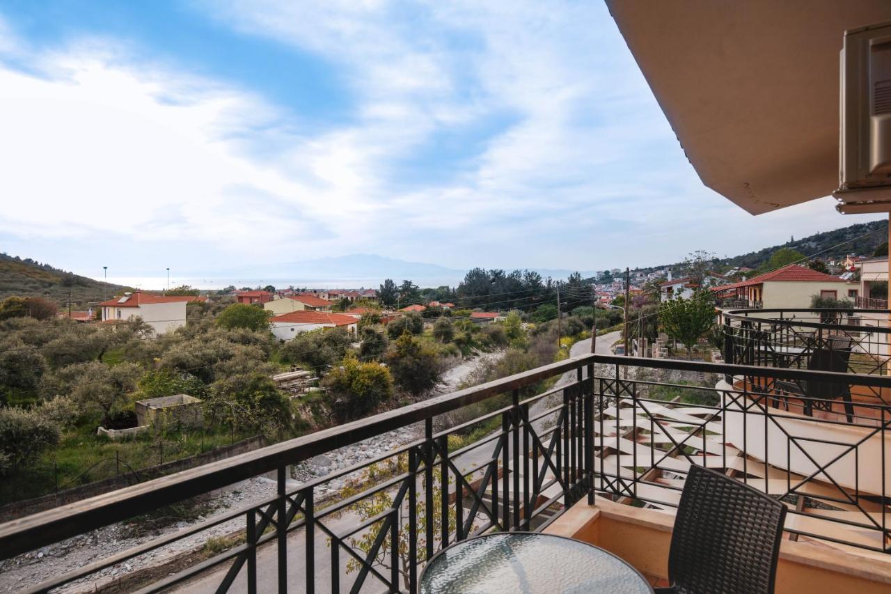 Villa Loridis Prínos Exteriör bild
